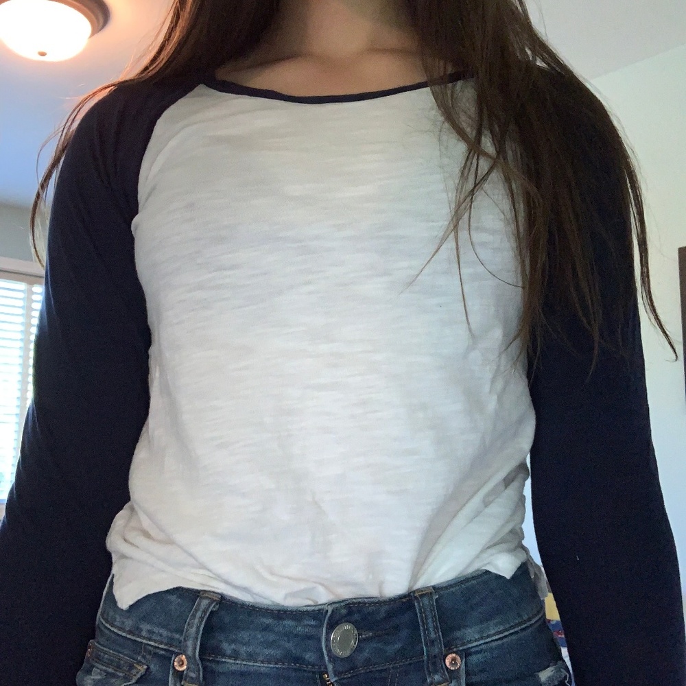 Old Navy Baseball/Raglan Tee Size XS